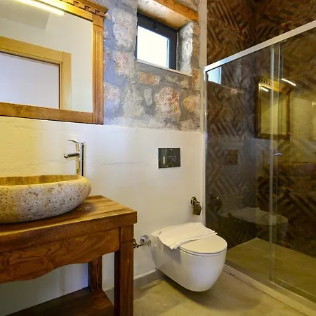 2 Bedroom Private With Infinity Pool And Sea View *
